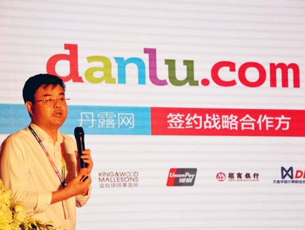 10�·݆����N�۽�3�|  ��¶�W������A݆���Y