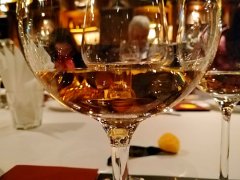 �M�ھ���Ȕ������t��